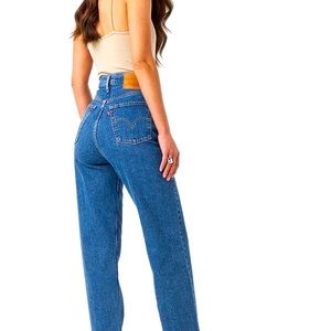 Levi’s Ribcage Jeans